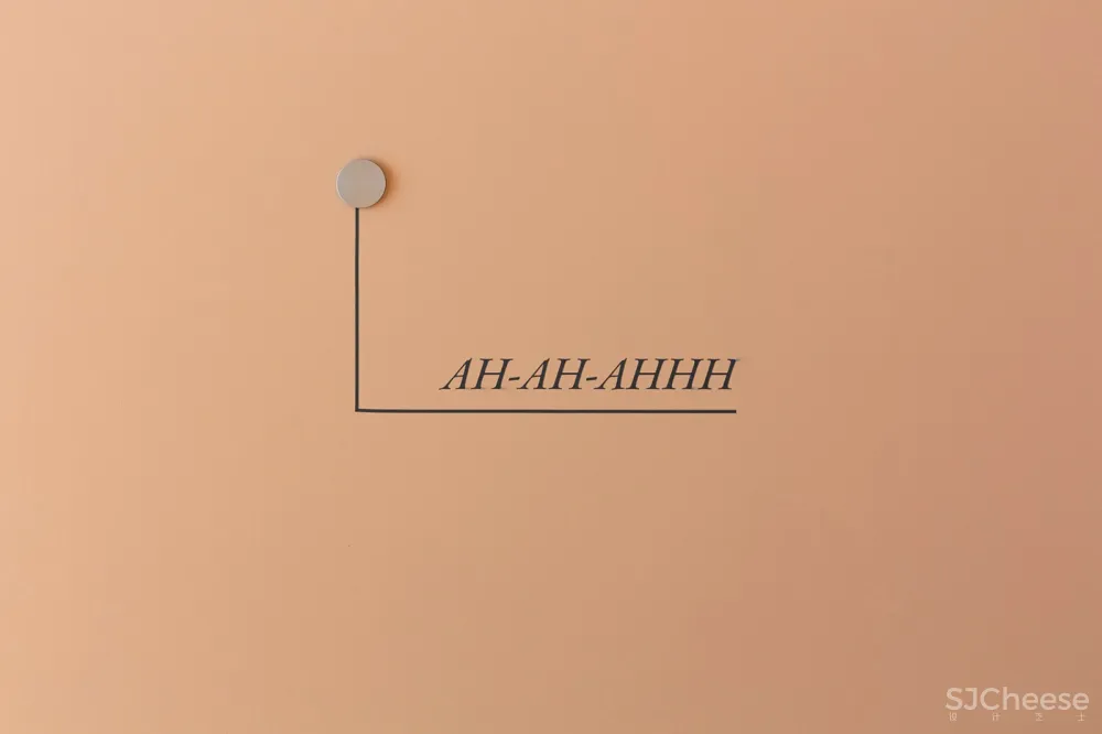 Wanna One:西班牙 “当欲望被点燃”灯光展厅 首