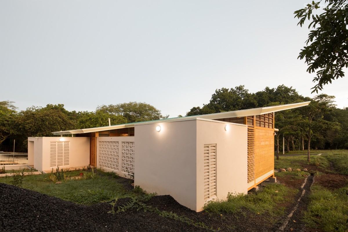 Esparza 住宅 / YUSO