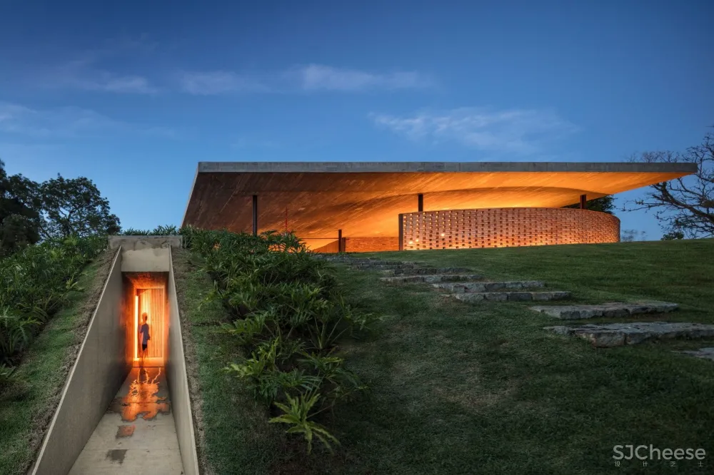 八个怪异户型,世上居然还有这种房子