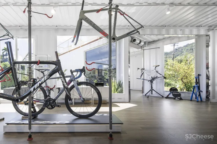 106 Clubhouse KWA Architects