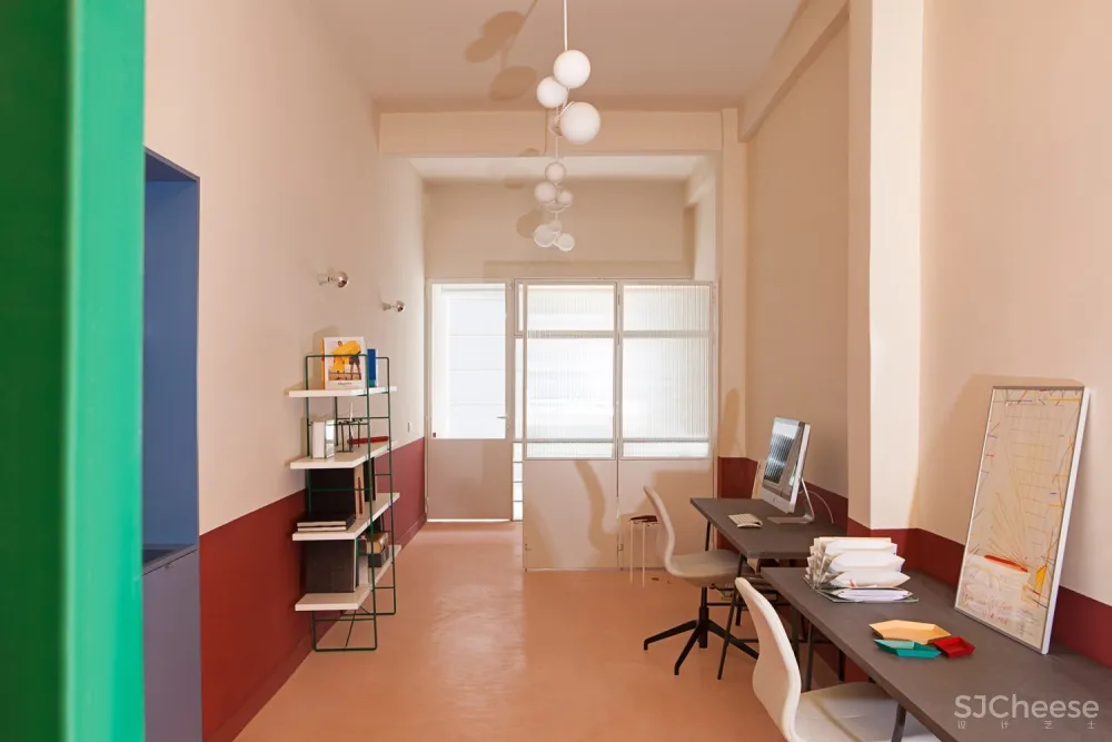 首发 | PLUTARCO EXPERIMENTO:马德里公寓改造办公空间