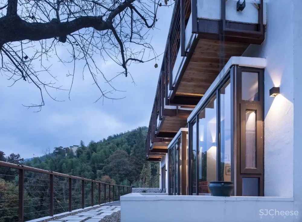 新作:隐于安吉深山老林的朴质乡居,美丽四季就在门前