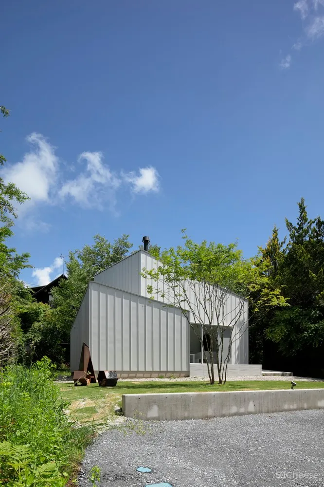 八岳配屋 / 稻山贵则建筑设计事务所