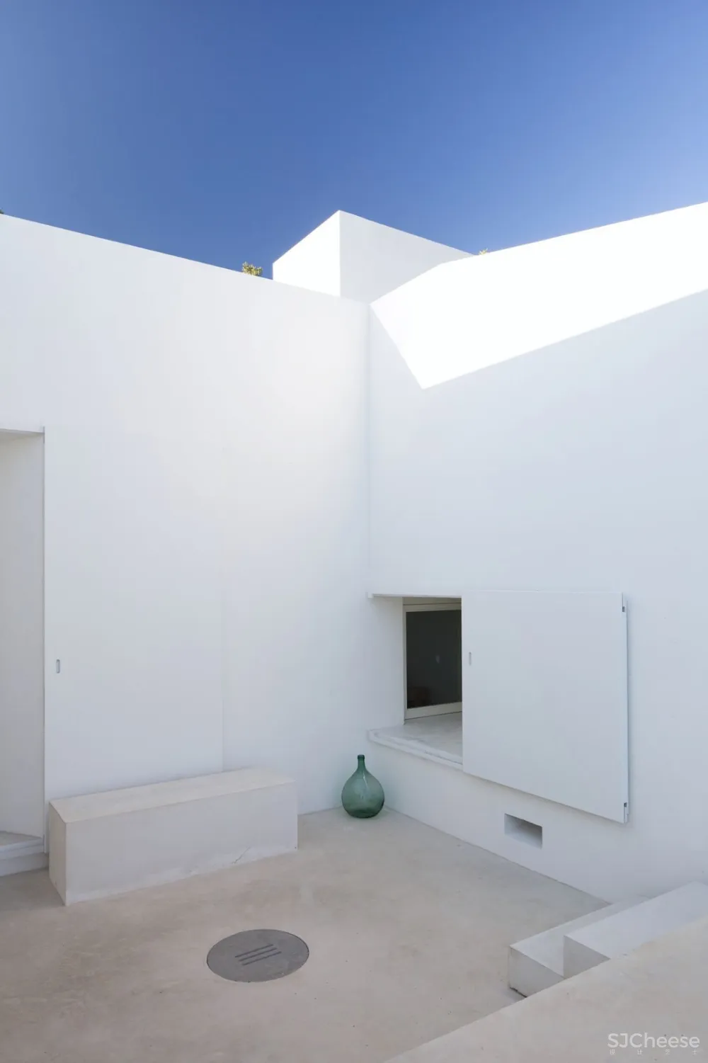 首发 | Casa Luum：葡萄牙乡村的极简主义