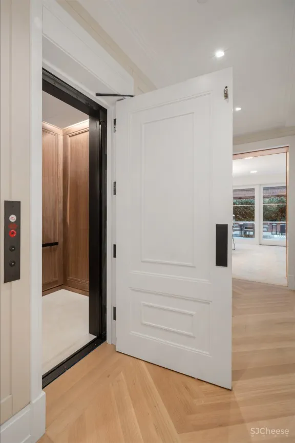 看看这栋6层的联排别墅，豪宅就该这样设计