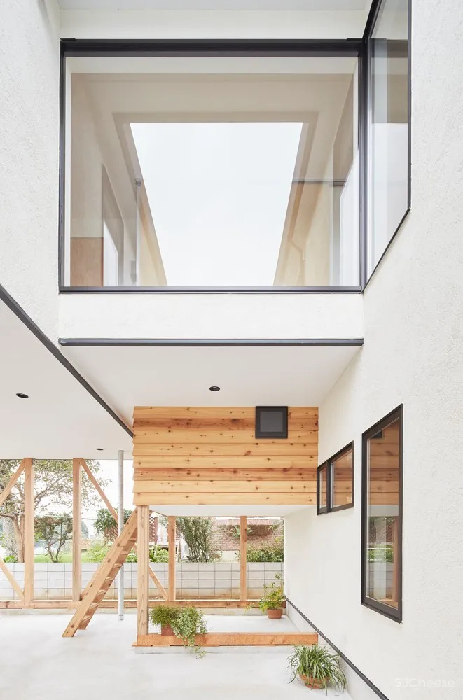 日本“吊脚楼”住宅 / Archidance