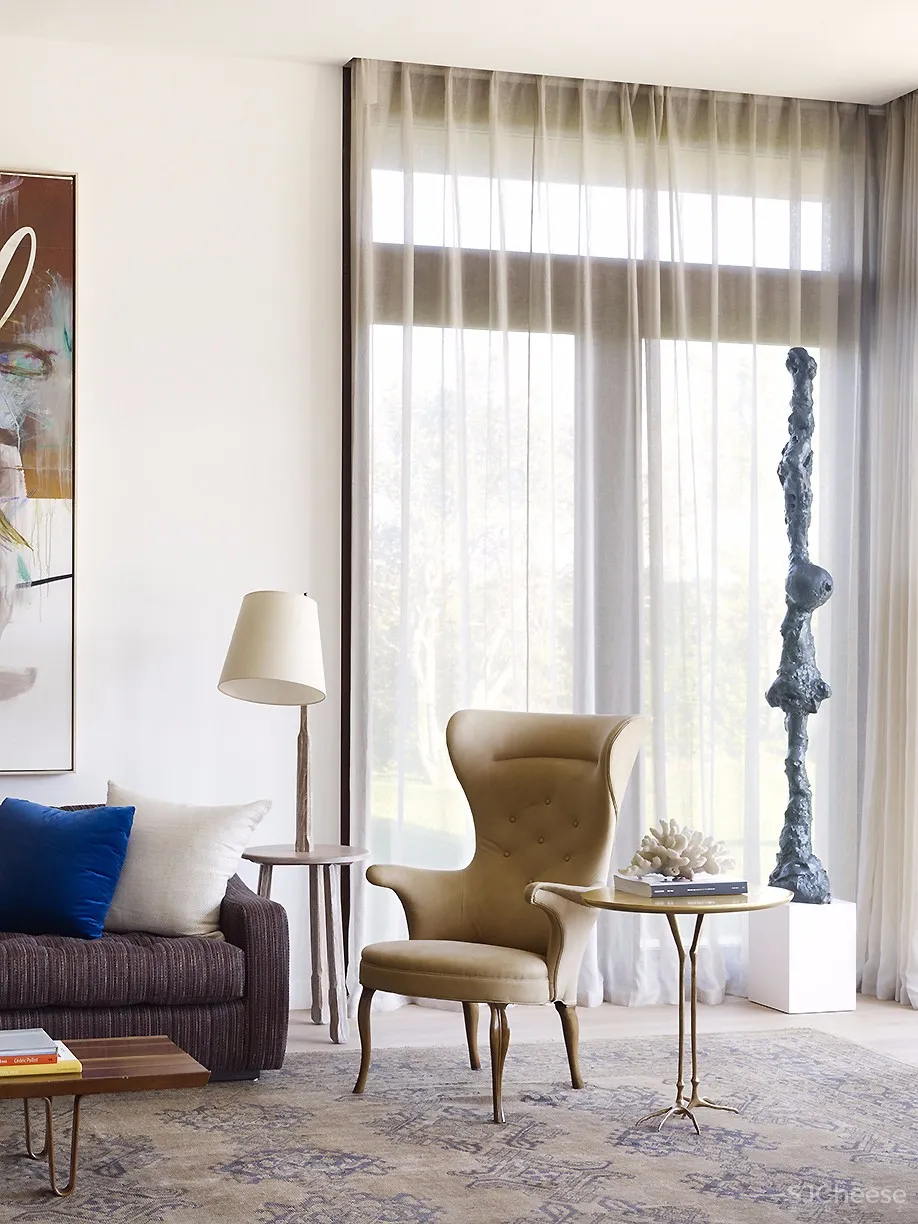 Fox Nahem | 经典现代的精致内饰