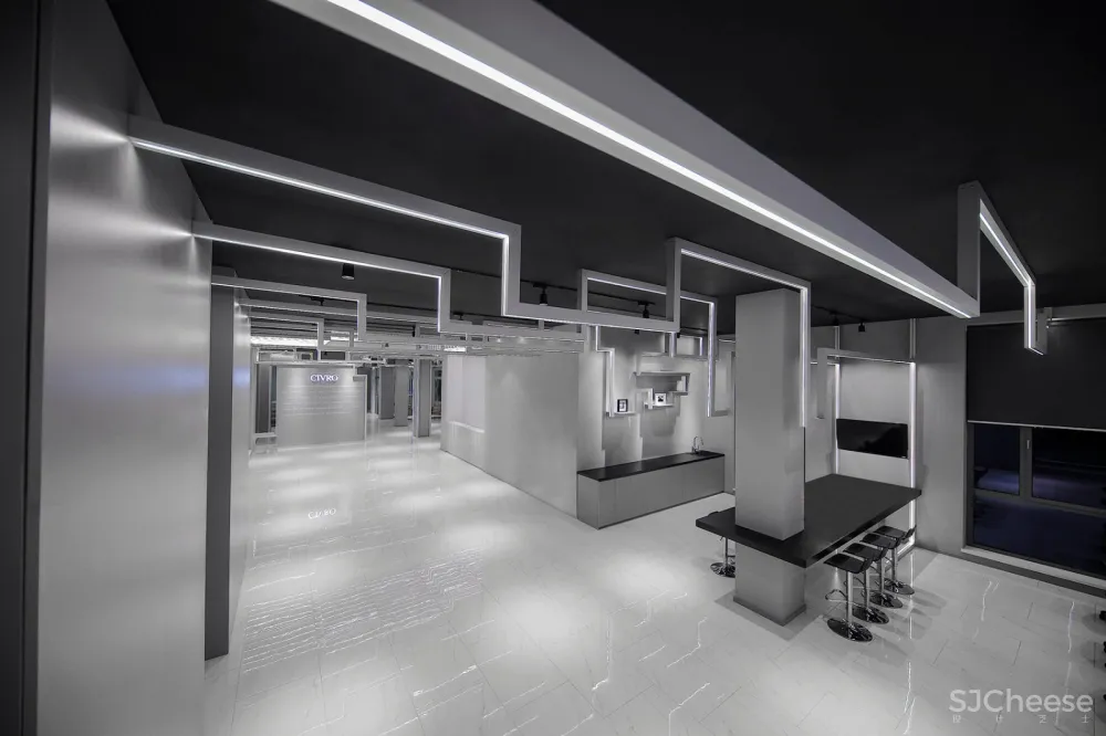 CIVRO希洛旗舰店,上海 / CROX闊合