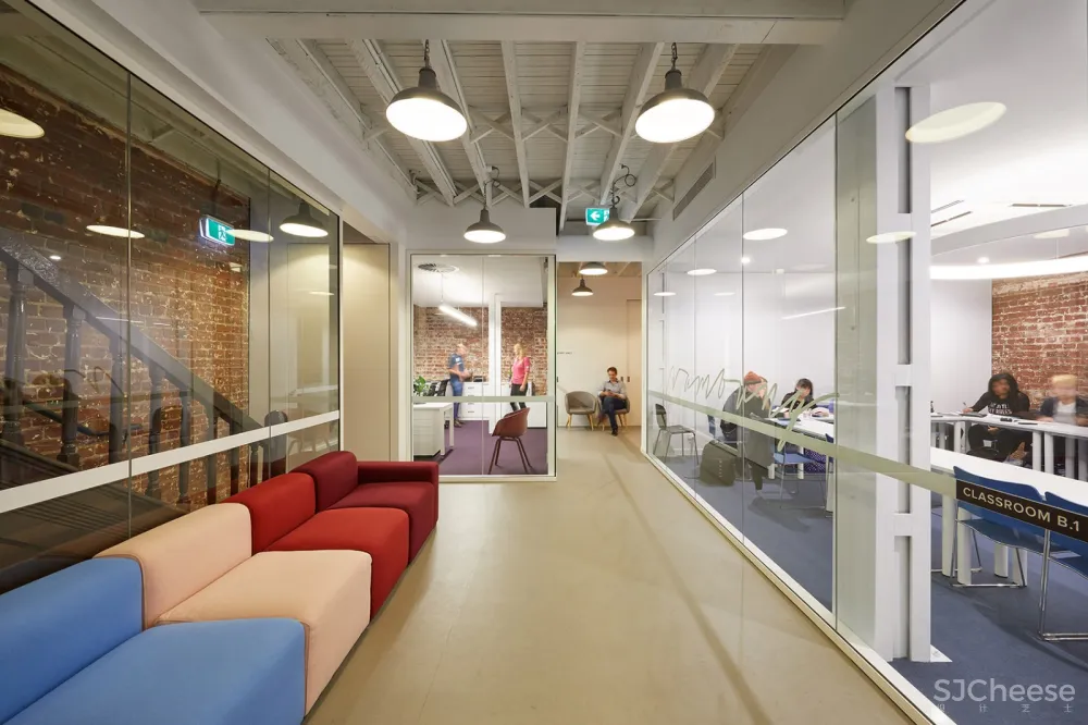 澳大利亚EF新国际语言中心 / ZMHD