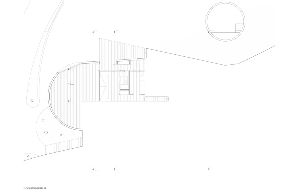 圣地亚哥郊区住宅 / Carreño Sartori Arquitectos