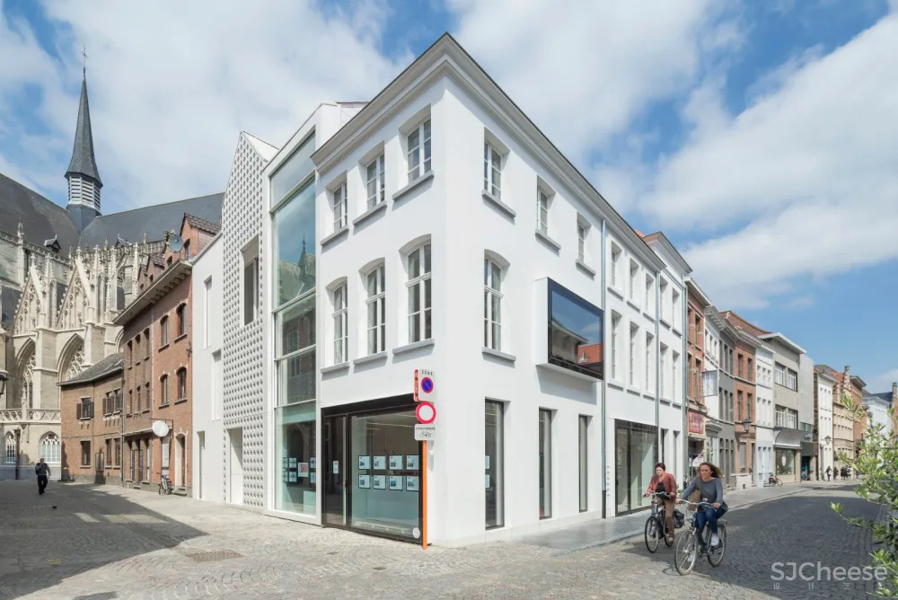 首发 | dmvA Architecten：比利时Lorrainen住宅