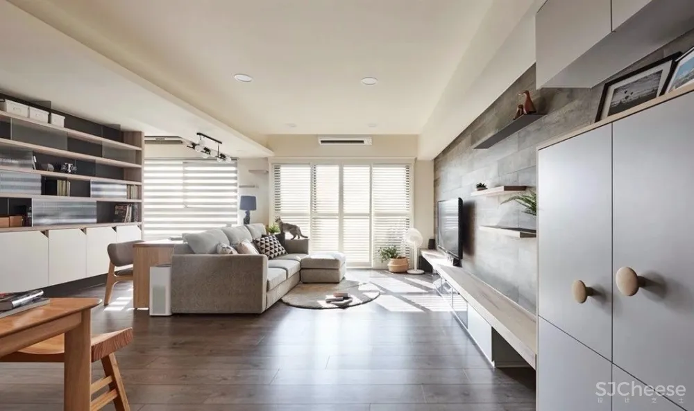 做合格猫奴丨这对小夫妻将家装修成猫主子的欢乐空间