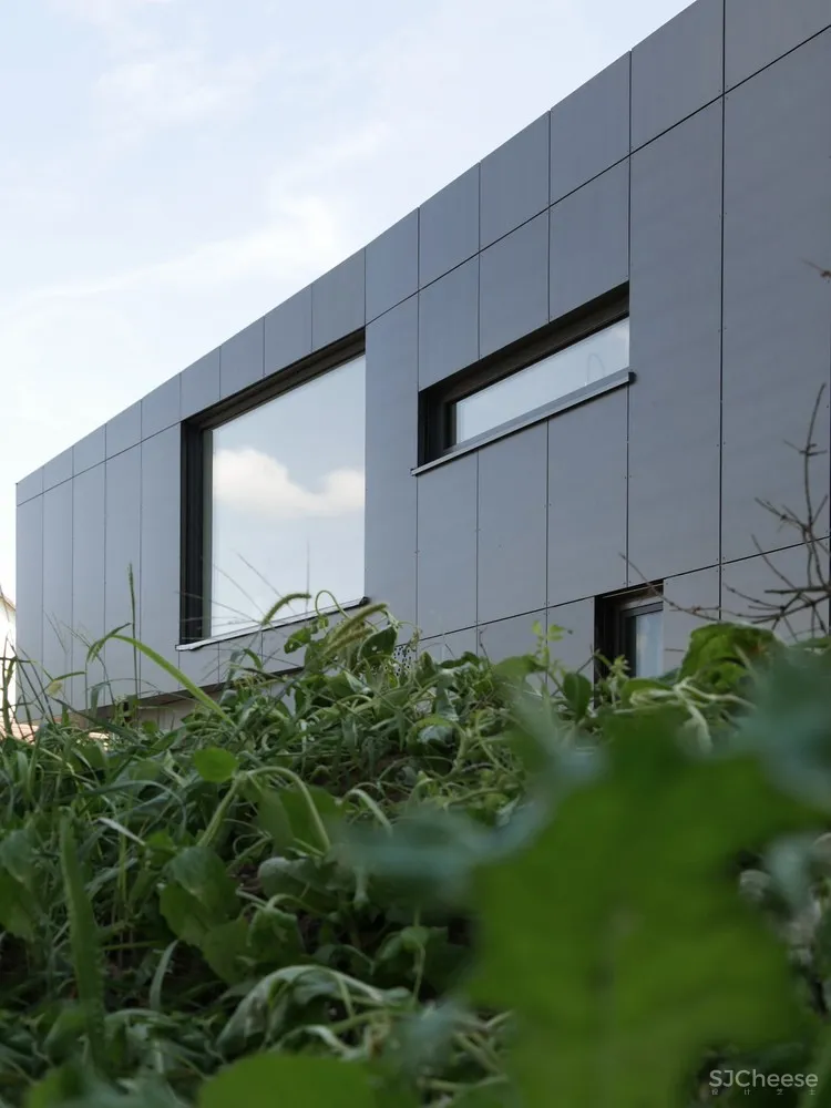 Benjamin Heller + Freier Architekt | 德国健康度假胜地“黑屋"