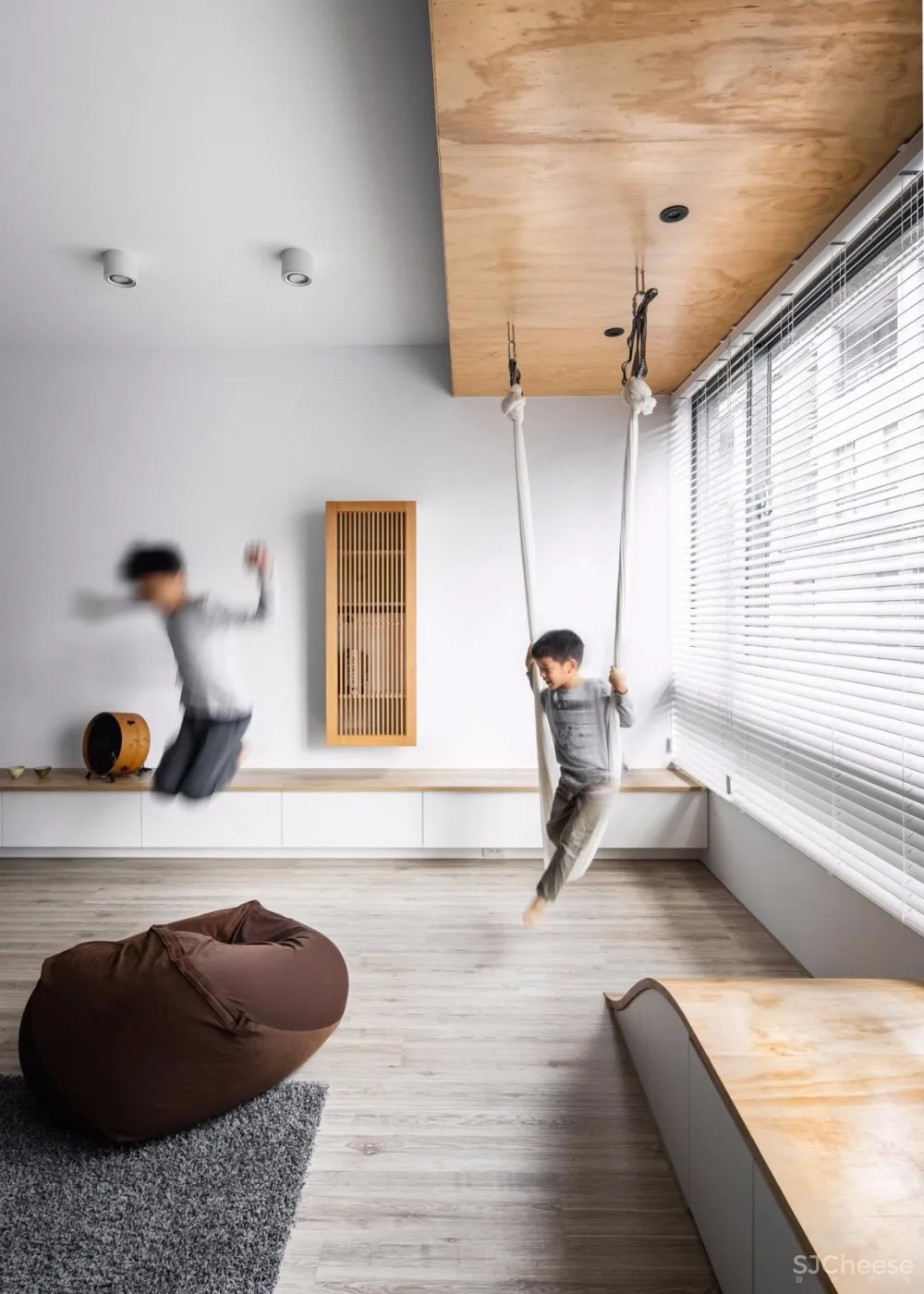 军功亲子宅 | 灰色大门设计工作室