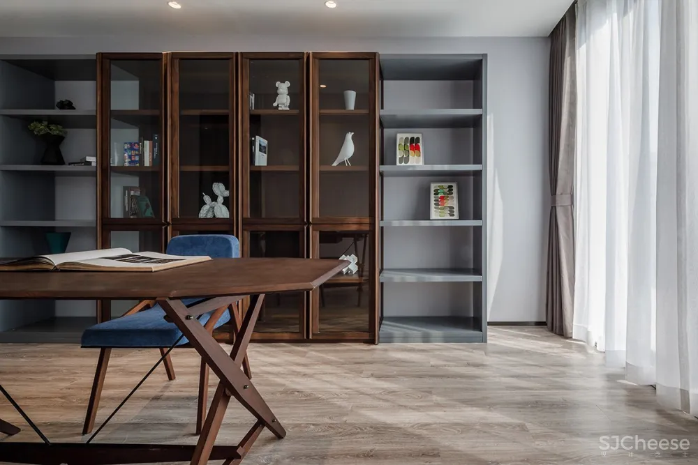 350M²联排别墅具高质感和舒适感的生活空间，体现了一种“平静的奢华”