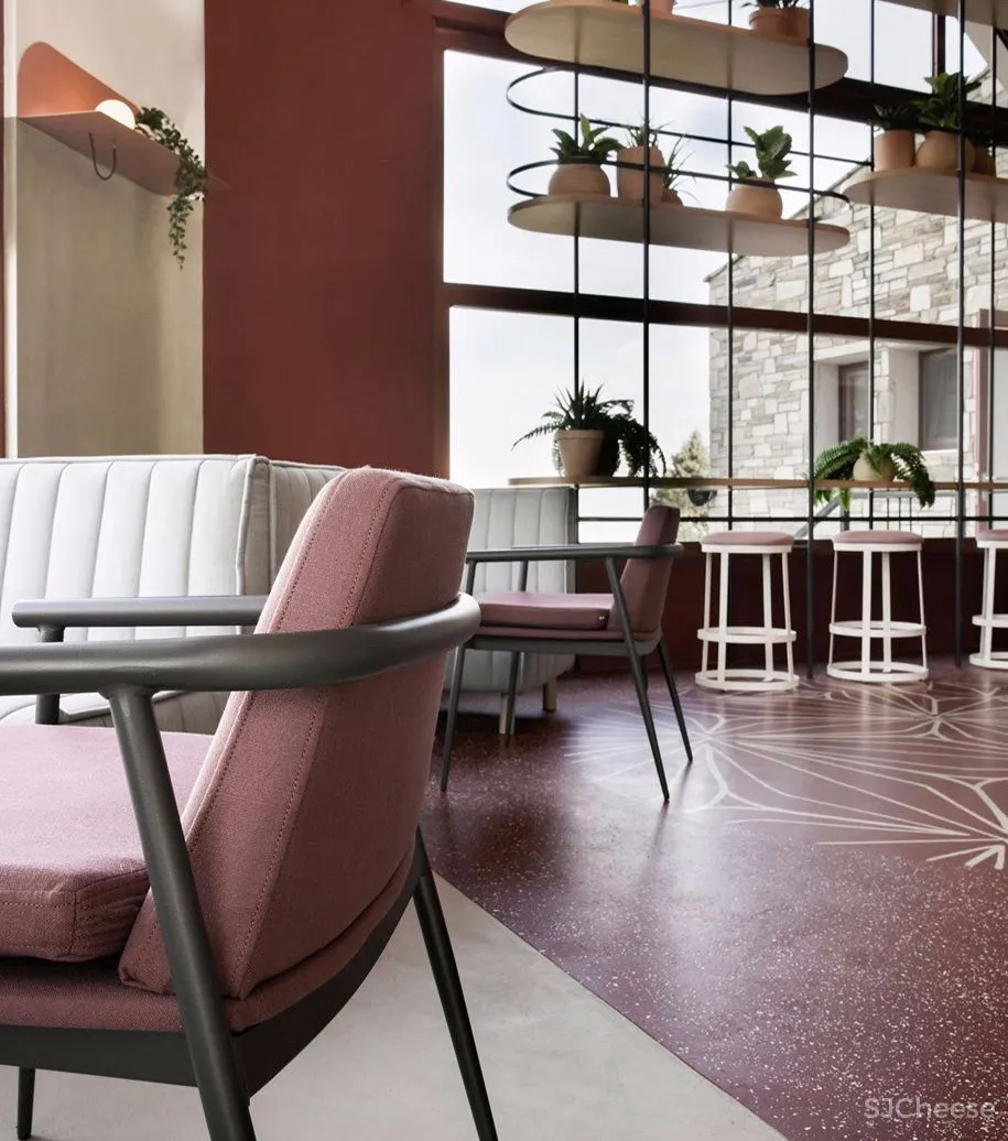 拼贴风格的室内空间，希腊Lofos酒吧 | Ark4lab 首