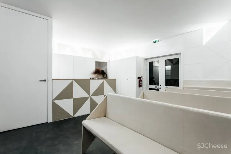 波尔图几何元素牙科诊所 Ren Pepe Arquitetos