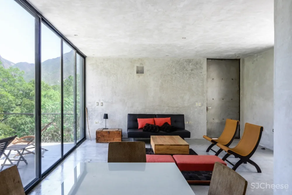 214E小屋,面向林间的观景台 / P+0 Architecture + David 首