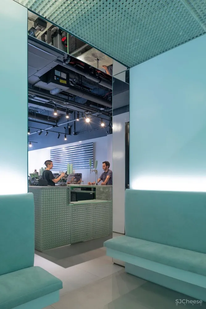 纽约布莱恩公园City of Saints咖啡馆 | Only If