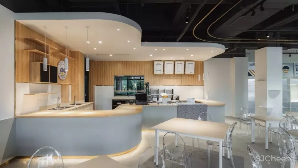 上海交大的00后书店，用有趣抵抗这个无聊的时代