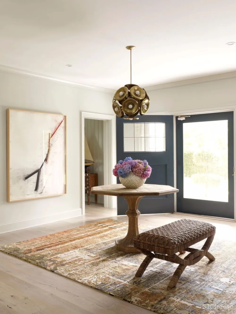 Fox Nahem | 经典现代的精致内饰