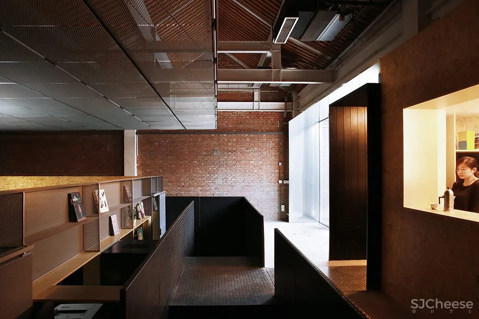 PAGEONE 胡同中的办公室 即作建筑