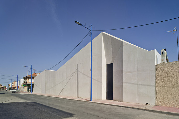 本弗里多功能屋 Rafael Landete + Emilio Cortes