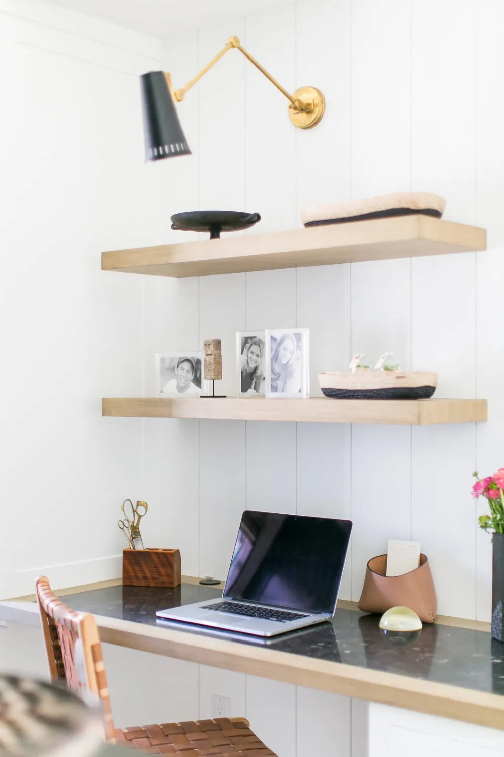 晚间峡谷 Carl Akins Company