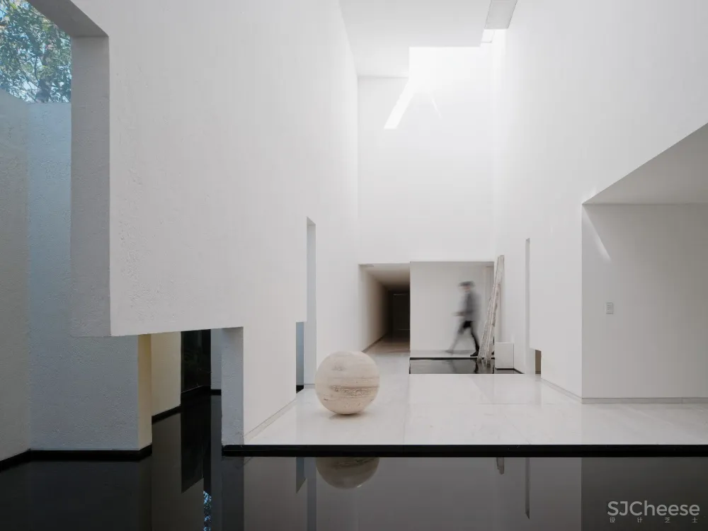 最新 | Miguel Angel Aragones:极简主义的极致理性