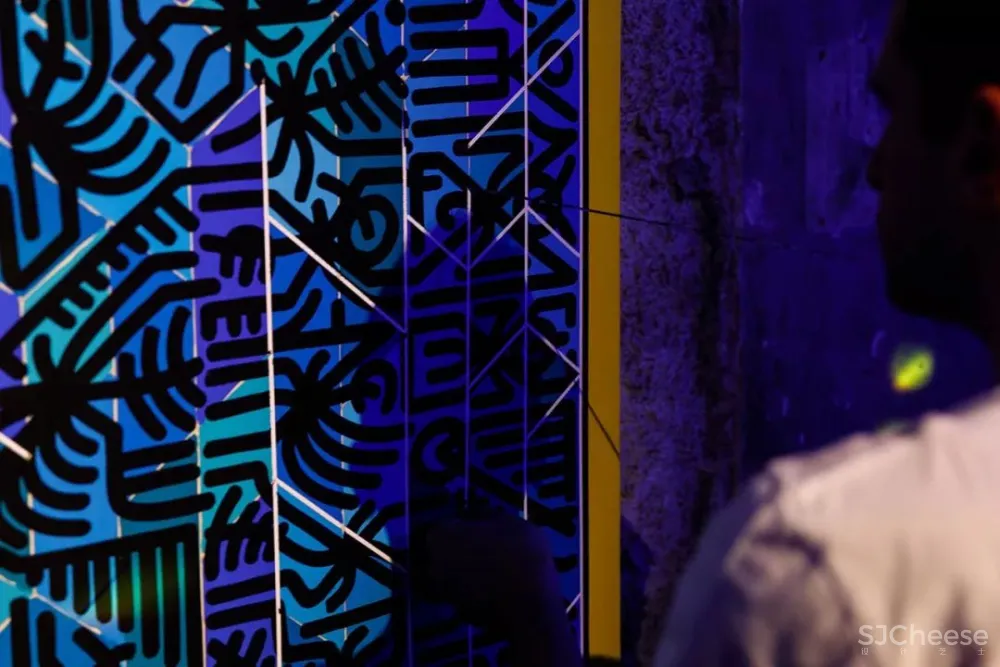 首发 孟买蓝宝石酒吧-工作室:激发艺术创造力的热情派对