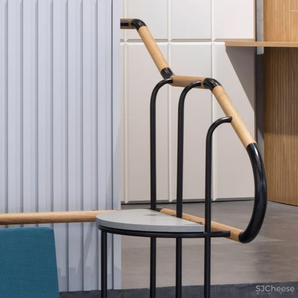 旧烘焙厂改造成的P.Y.E眼镜店 Facultative Works