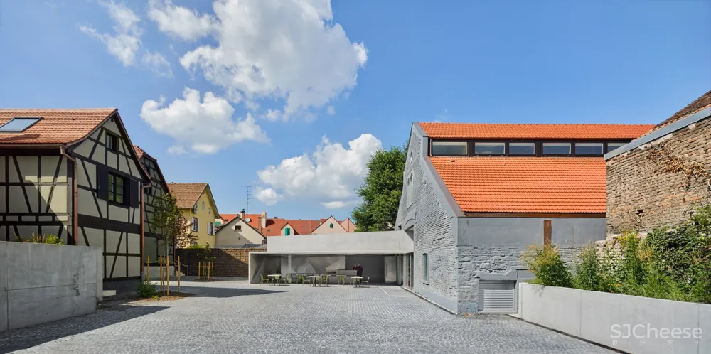 Schiltigheim室内集市和展览空间,法国 / Dominique Coulon & associés 首