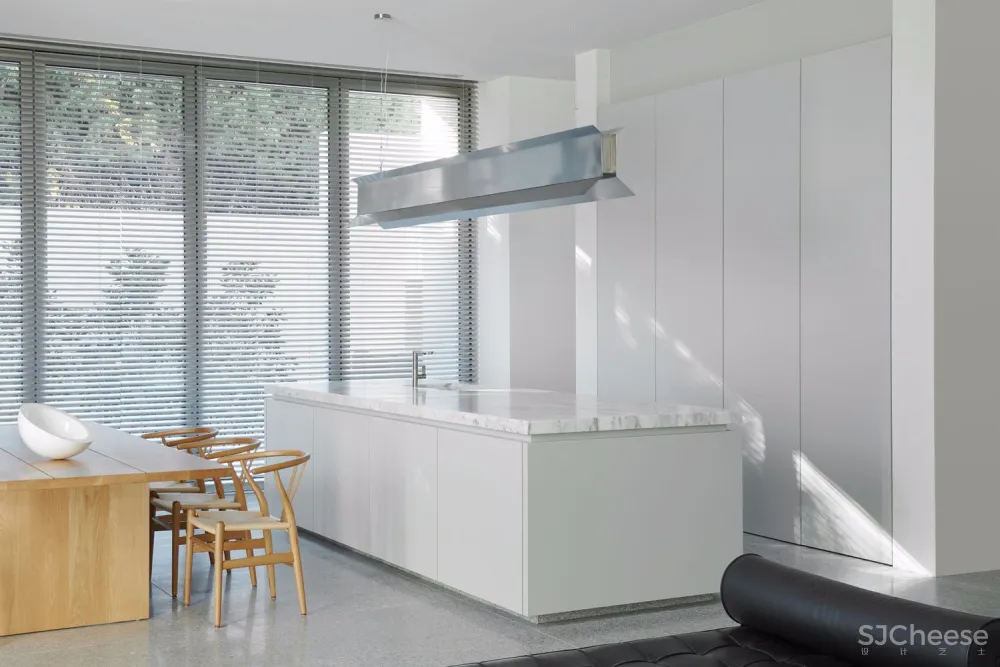 墨尔本现代风独栋大宅 | Davidov Partners 首