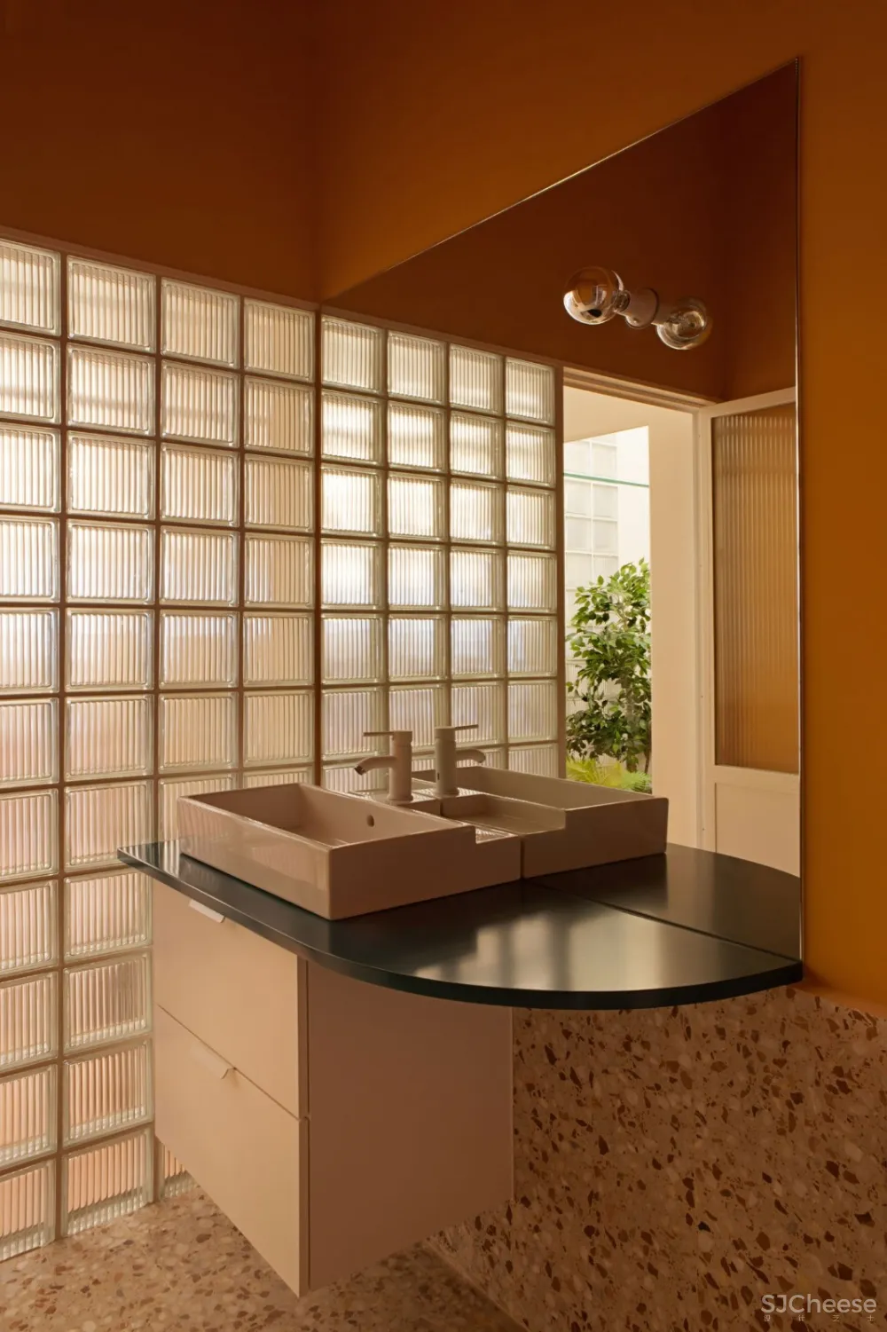 首发 | PLUTARCO EXPERIMENTO:马德里公寓改造办公空间