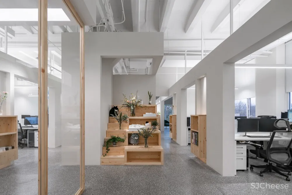 上海华山路ORIA办公室 / 上海和睿规划建筑设计有限公司 首