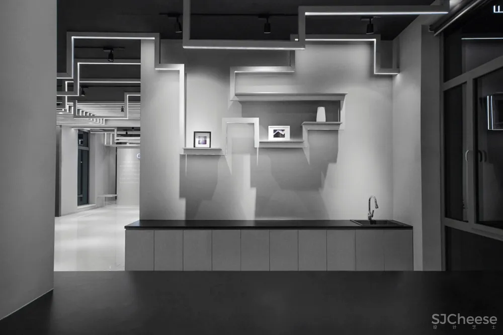 CIVRO希洛旗舰店,上海 / CROX闊合