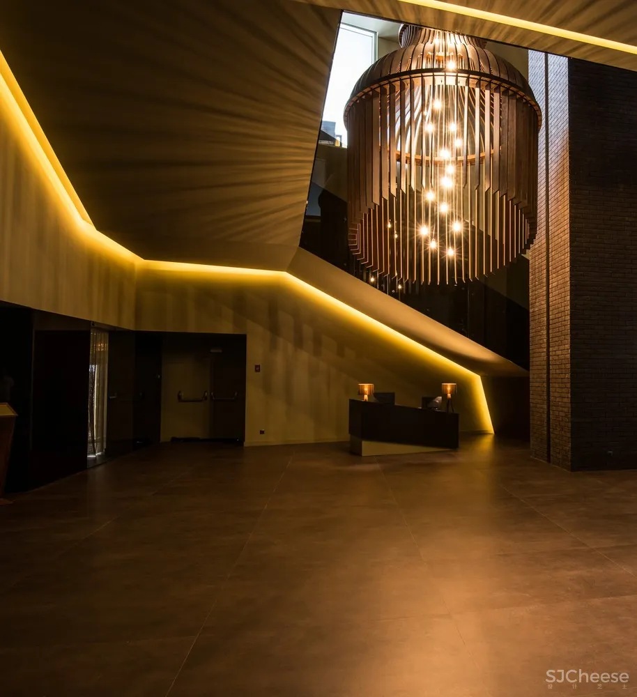 RH+ Arquitectos | 葡萄牙Savoy Saccharum酒店 首