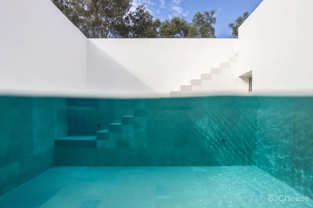 首发 | Casa Luum：葡萄牙乡村的极简主义