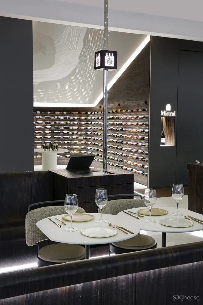 Mistral Iguatemi Wine Store Studio Arthur Casas