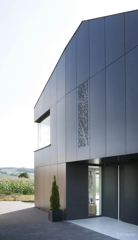 Benjamin Heller + Freier Architekt | 德国健康度假胜地“黑屋"