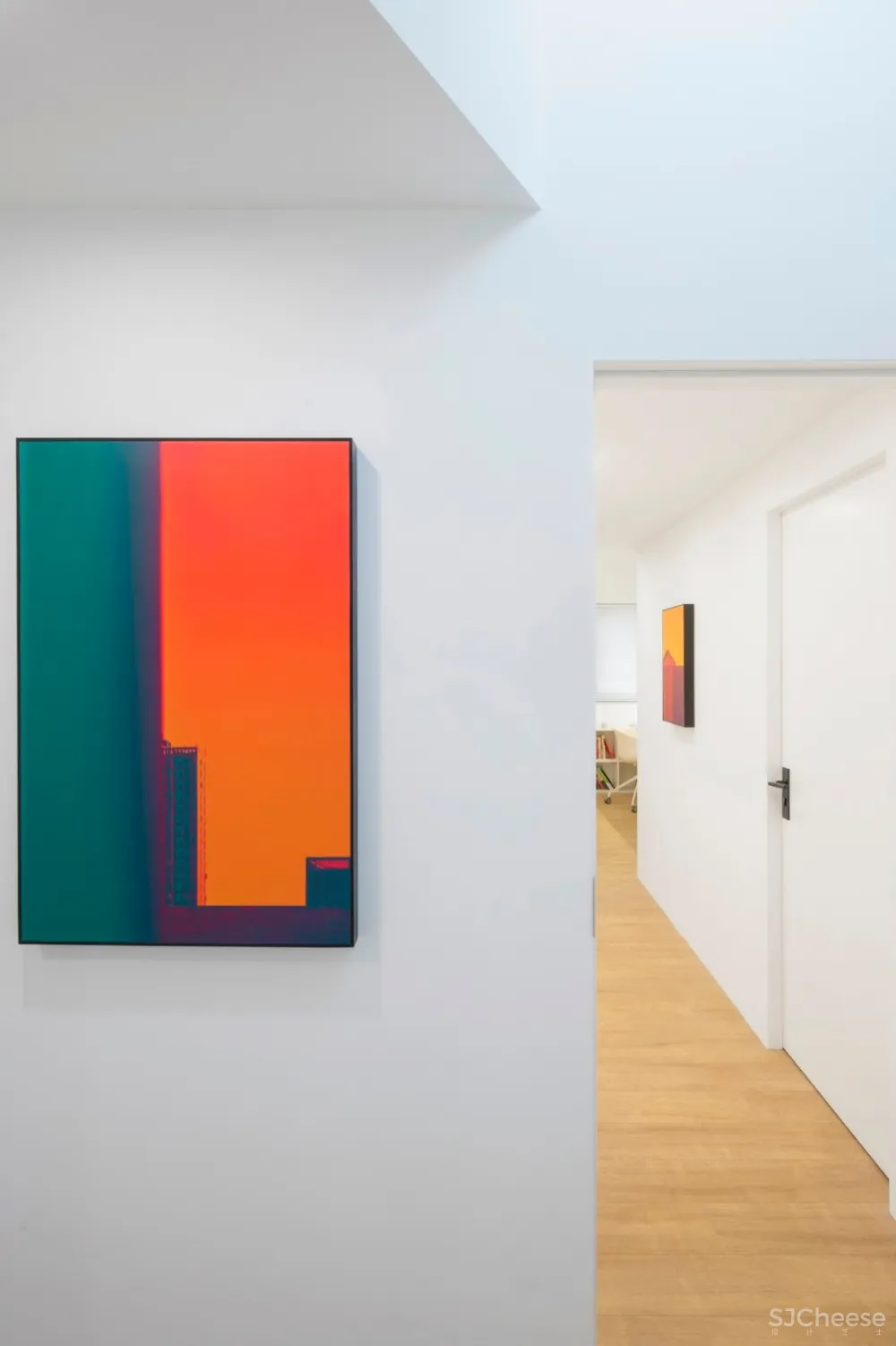 新作 | 135m² 怪异阁楼,创意爆改为画廊式的舒适三层 首