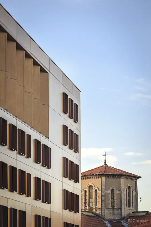 Regional Health and Social Training Institute Face À...