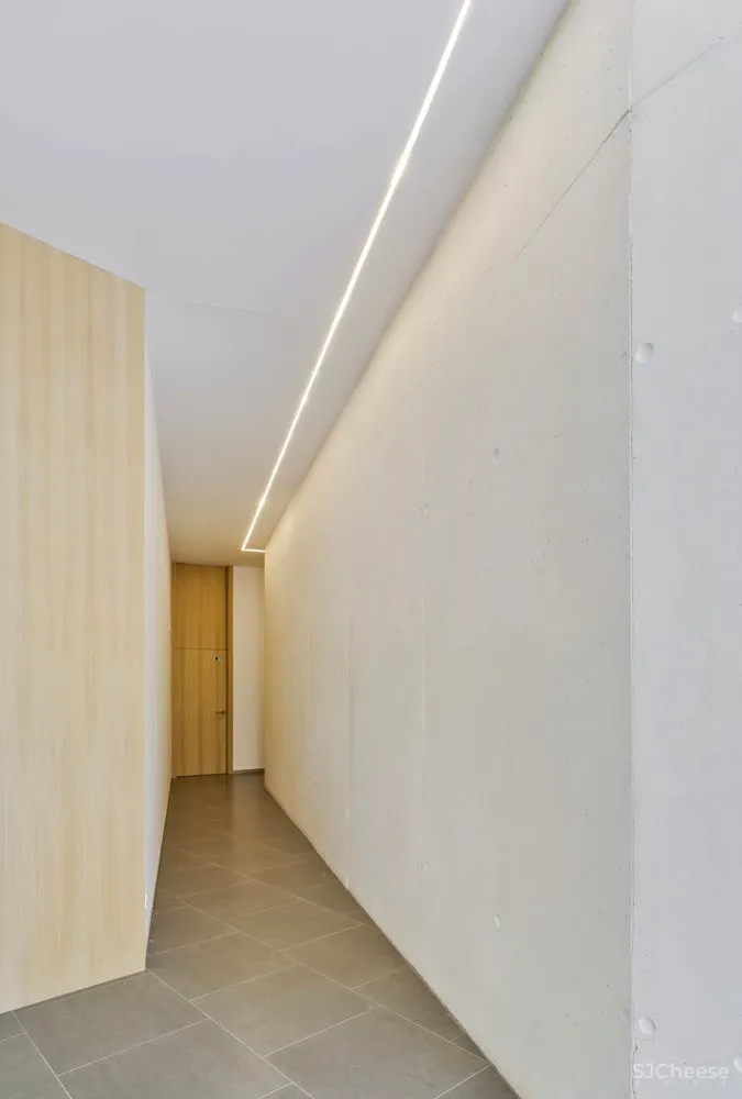 本弗里多功能屋 / Rafael Landete + Emilio Cortes