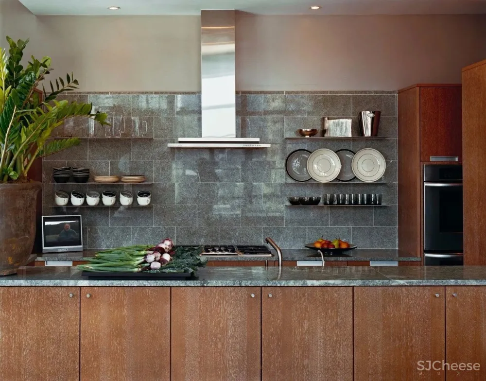 Fox Nahem | 经典现代的精致内饰