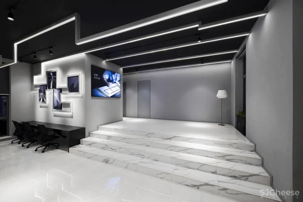 CIVRO希洛旗舰店,上海 / CROX闊合