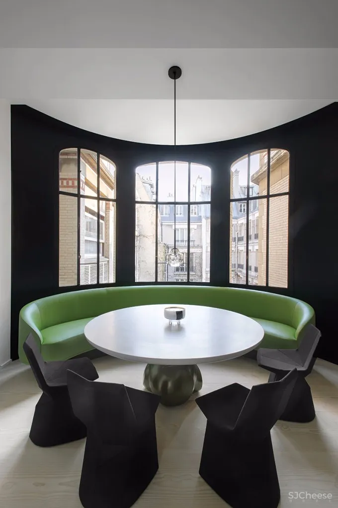 500㎡巴黎 Trocadero 公寓 / Francois Champsaur