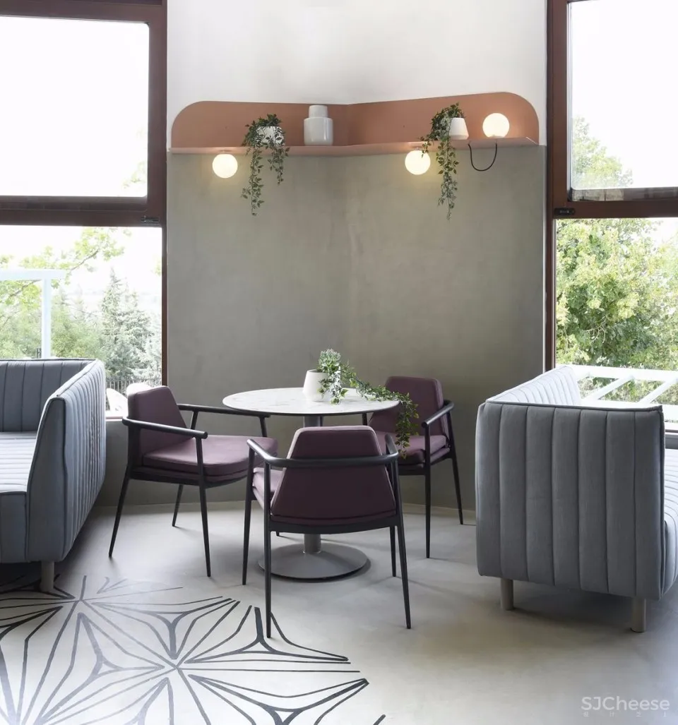 拼贴风格的室内空间，希腊Lofos酒吧 | Ark4lab 首