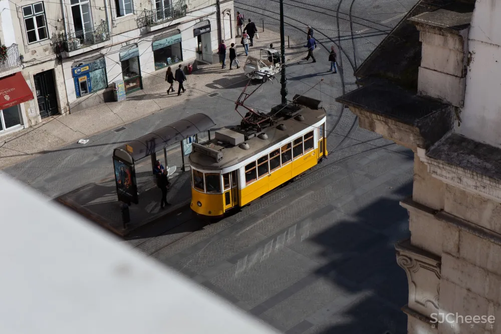 Samuel Torres de Carvalho Arquitetura | 木材创造温暖舒适的现代环境