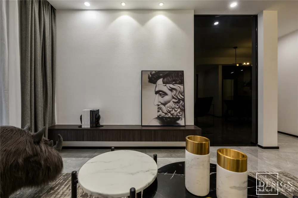 黑白交织奏乐，谱写单身自主的生活空间 海航设计