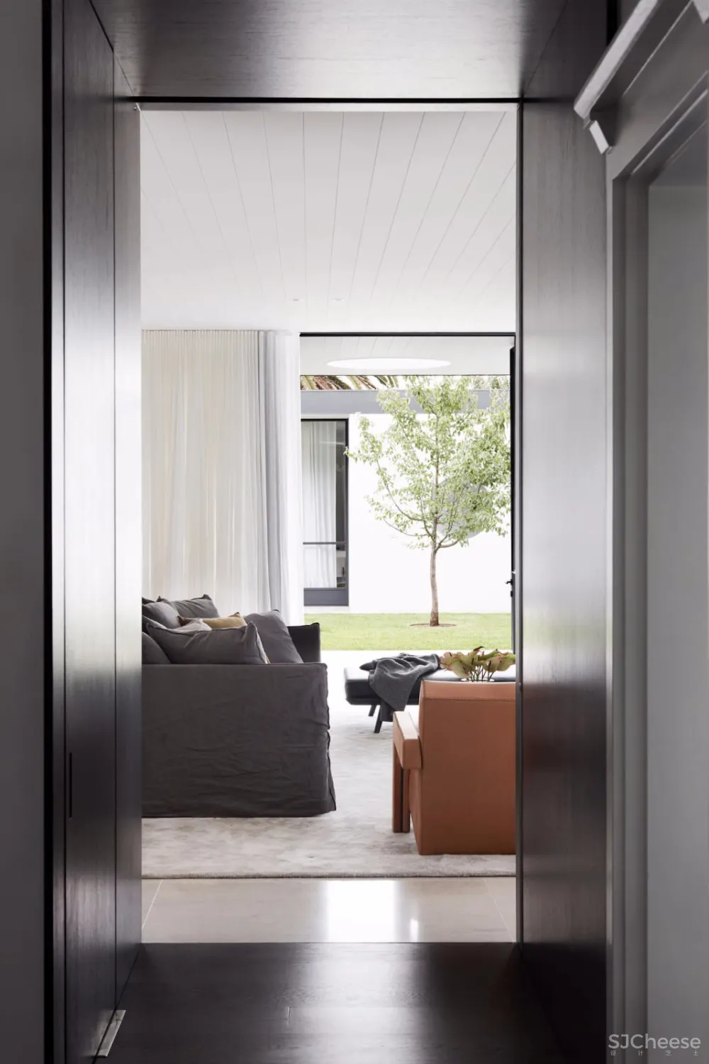 Madeleine Blanchfield新作 | 空间与景观的完美碰撞 首